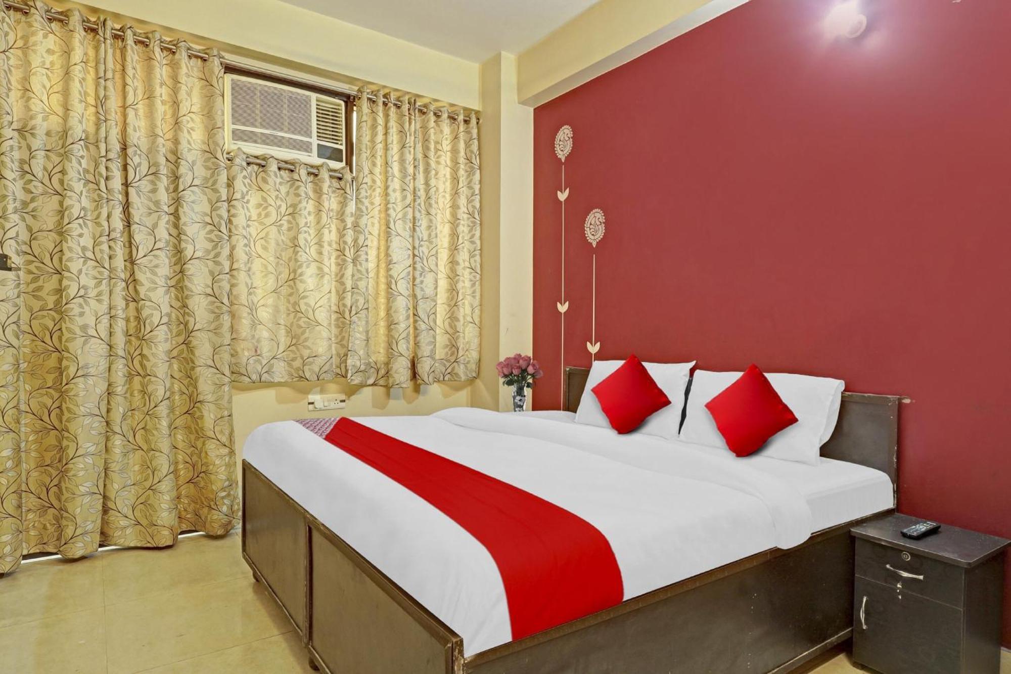Hotel O A.K Palace New Delhi Exterior photo
